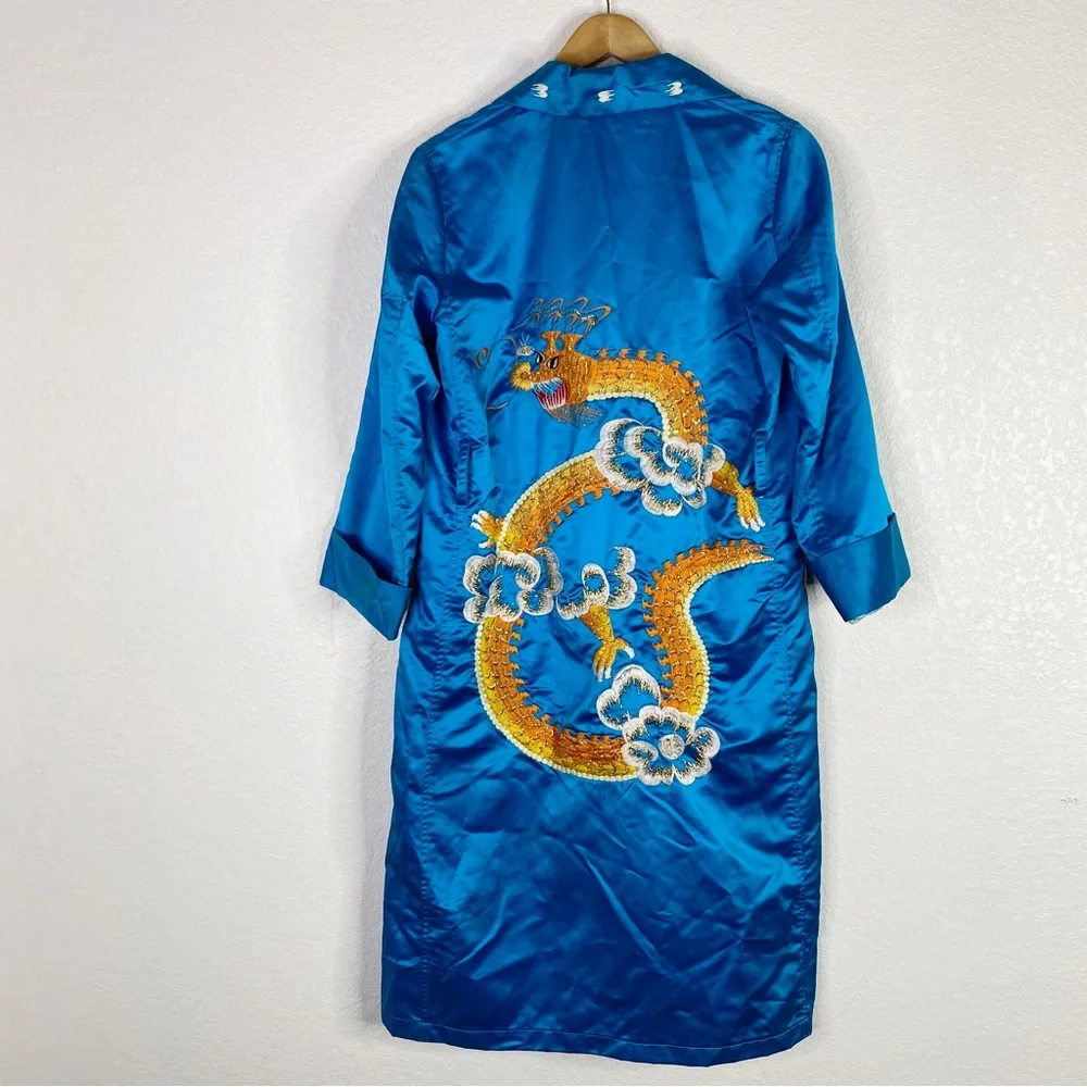 Vintage Mitopa Department Store Blue Satin Dragon Embroidered Asian Robe - Picture 14 of 14